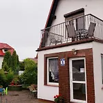 Guest house Wega - Goscinne, Domki, Plac Zabaw, Basen, Parking, Grill 3*
