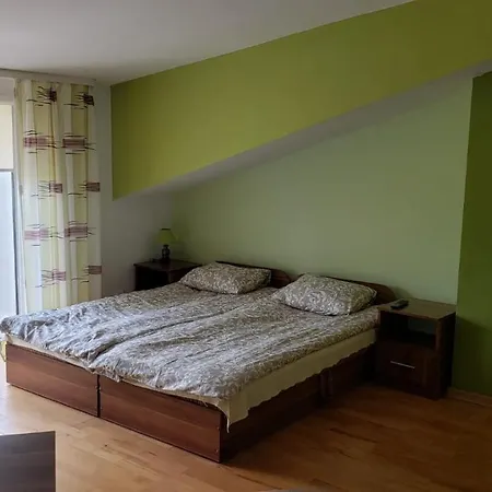 Wega - Goscinne, Domki, Plac Zabaw, Basen, Parking, Grill Гостевой дом