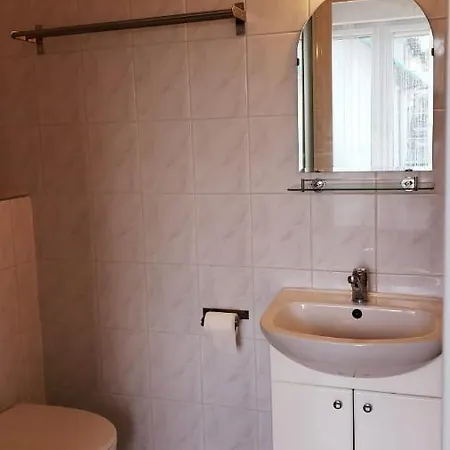 Wega - Goscinne, Domki, Plac Zabaw, Basen, Parking, Grill Vendégház 3*