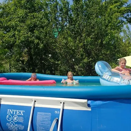 招待所 Wega - Goscinne, Domki, Plac Zabaw, Basen, Parking, Grill