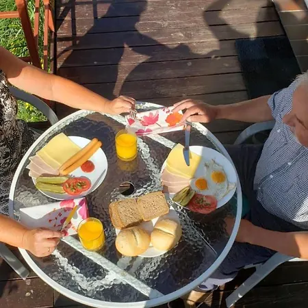 Wega - Goscinne, Domki, Plac Zabaw, Basen, Parking, Grill Vendégház 3*