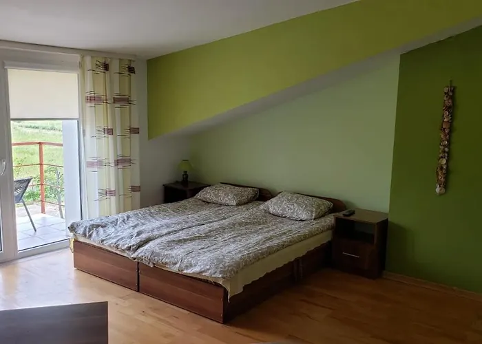 Wega - Goscinne, Domki, Plac Zabaw, Basen, Parking, Grill ゲストハウス