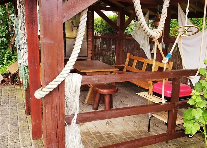 Wega - Goscinne, Domki, Plac Zabaw, Basen, Parking, Grill シャノジェンティ