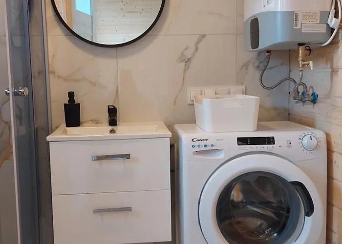 Wega - Goscinne, Domki, Plac Zabaw, Basen, Parking, Grill Konukevi